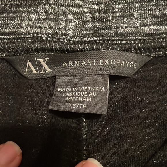 Joggings - Picture 4 of 4